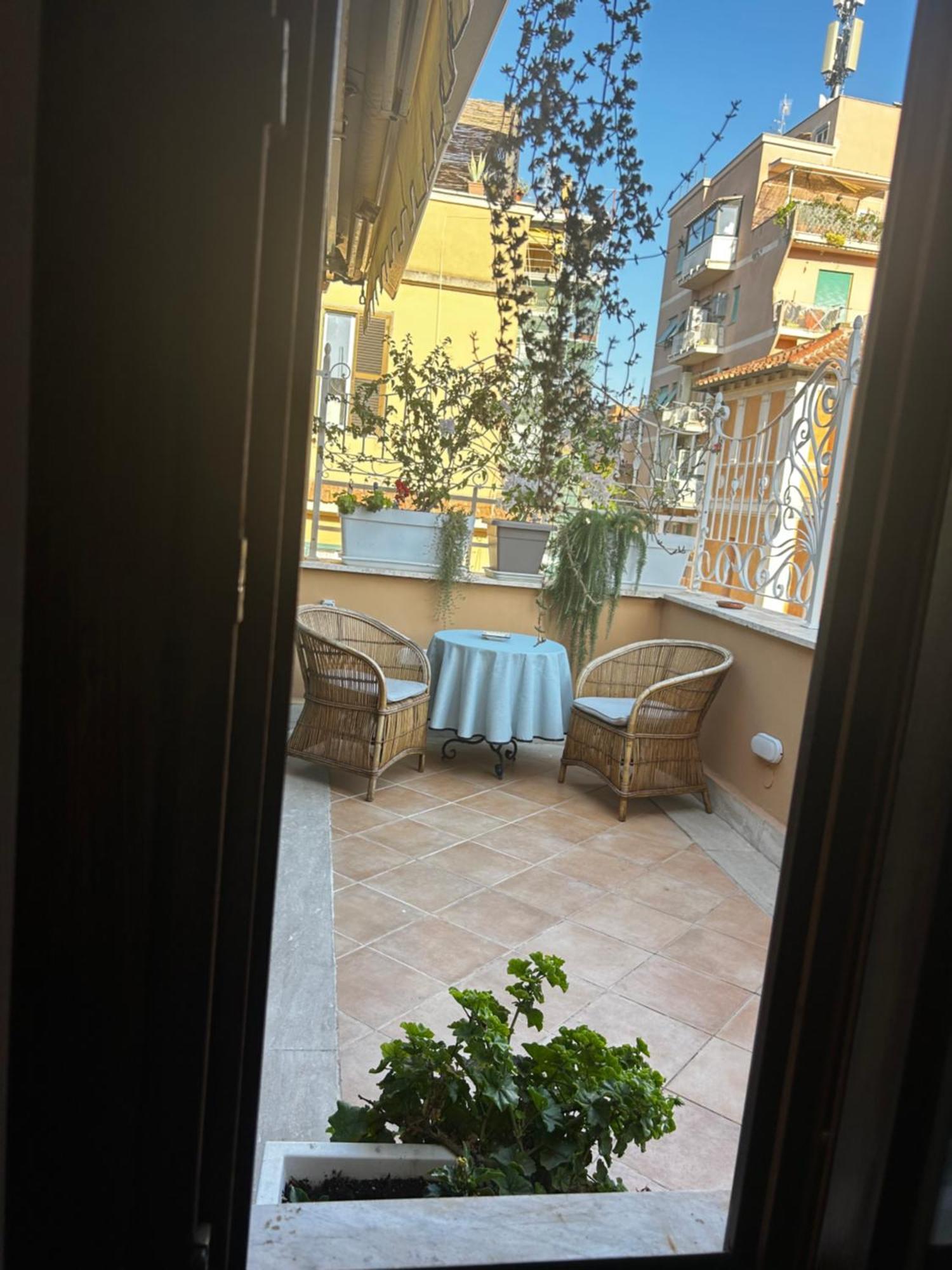 La Finestra Su San Pietro Terrace And View Apartamento Roma Exterior foto